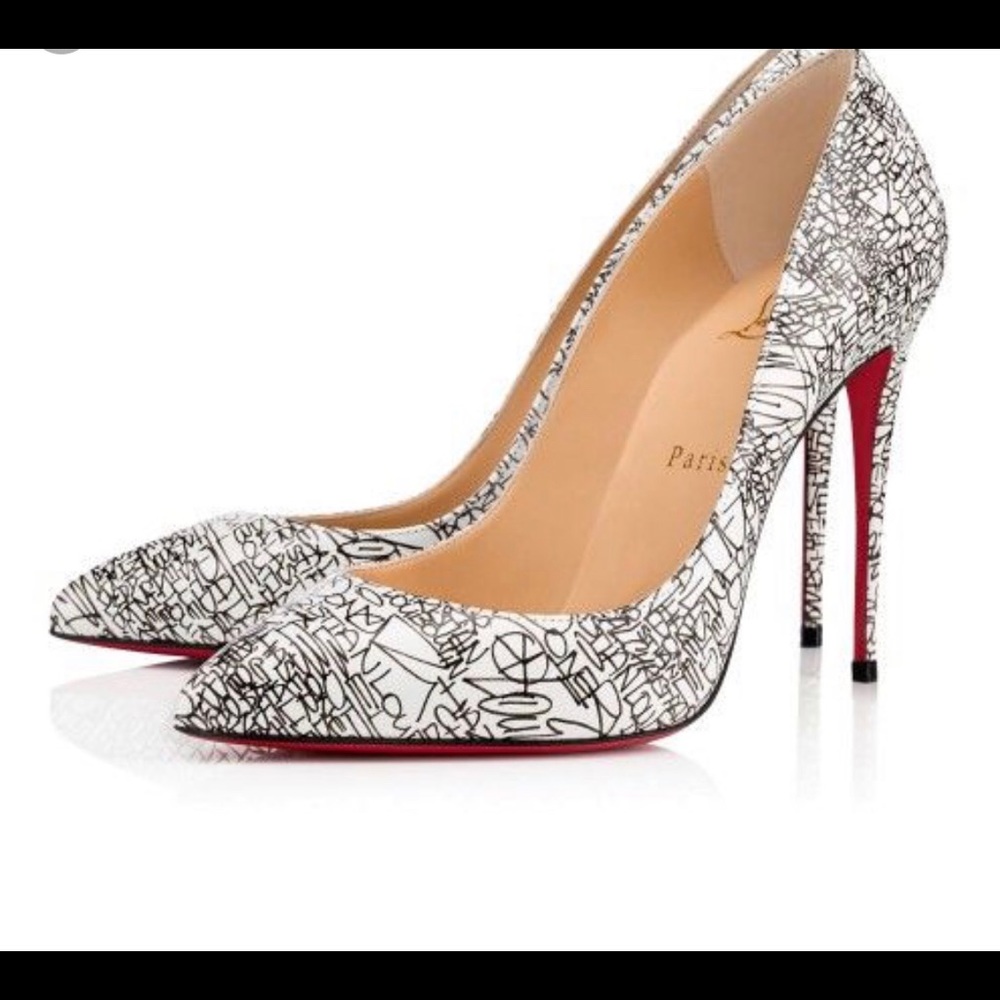 Pigalle follies 100 Calf Caligraf NIB size 38